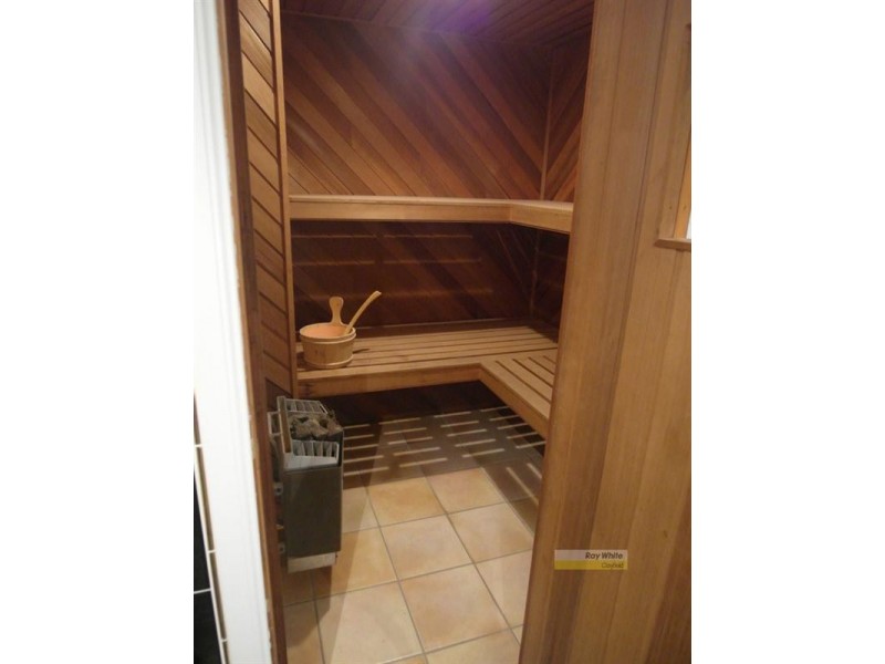 6 Comus Crescent, Ascot QLD 4007