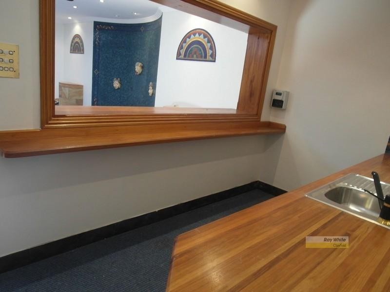 6 Comus Crescent, Ascot QLD 4007