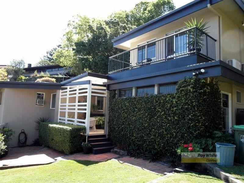 34 Comus Avenue, Ascot QLD 4007