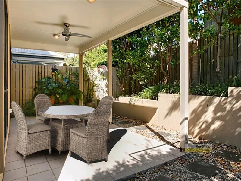 2/78 McLennan Street, Albion QLD 4010