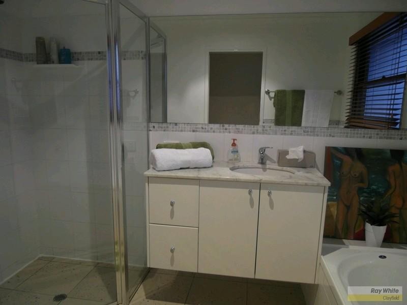 21 Long Street, Hendra QLD 4011