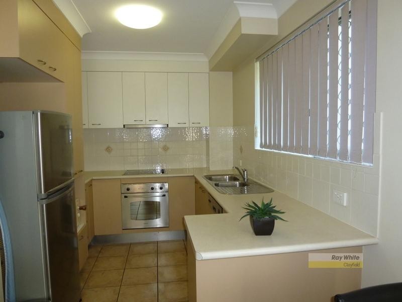 17/5 Whytecliffe Street, Albion QLD 4010