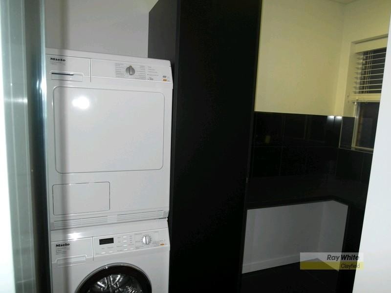 3/111 Windermere Road, Hamilton QLD 4007