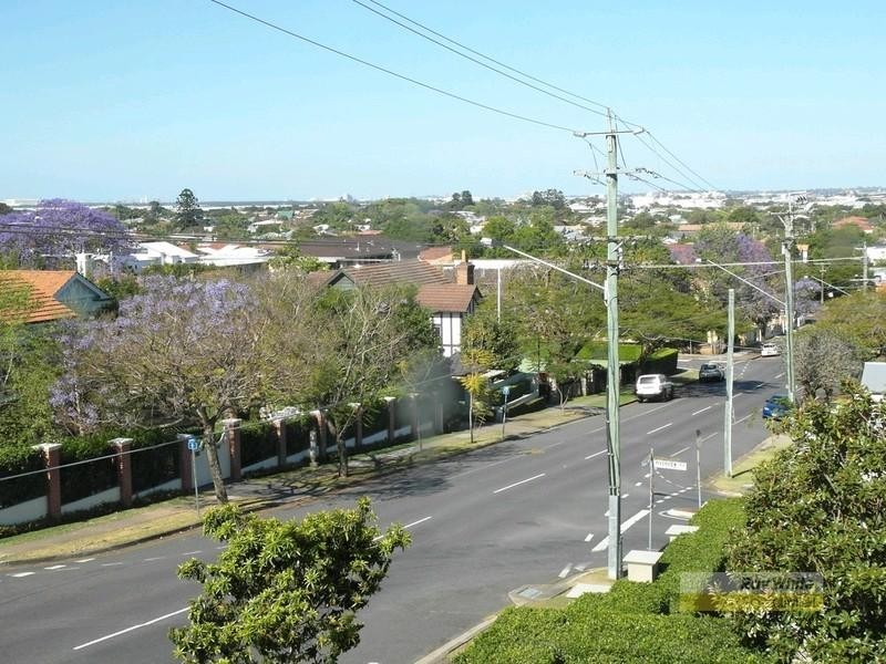 3/111 Windermere Road, Hamilton QLD 4007