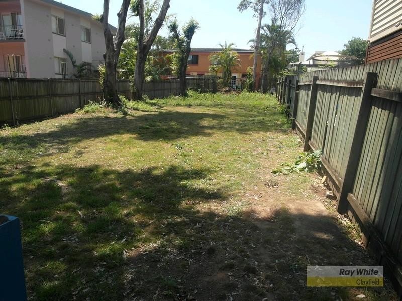 8 Highlands Street, Albion QLD 4010