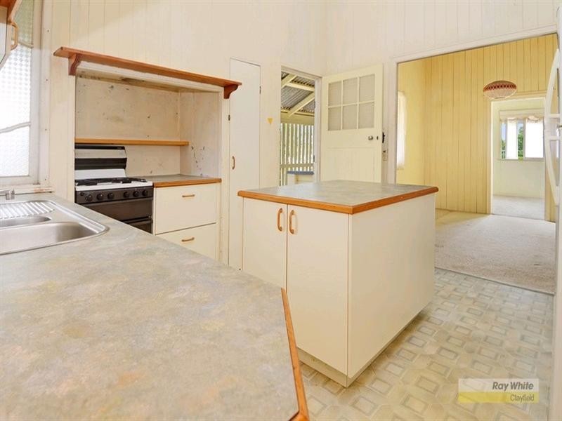 11 Pole Street, Northgate QLD 4013