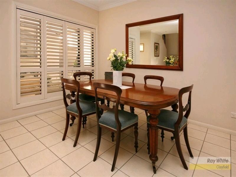 102 Barlow Street, Clayfield QLD 4011