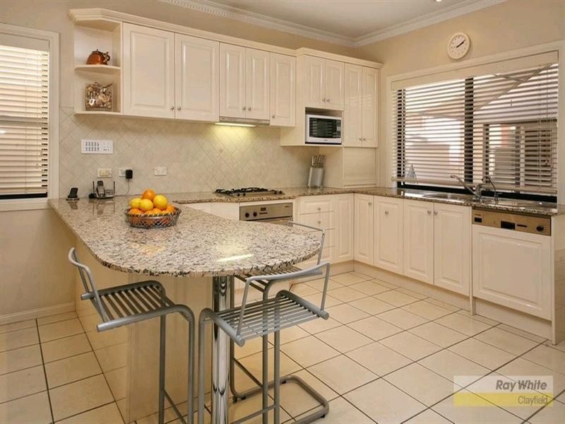 102 Barlow Street, Clayfield QLD 4011