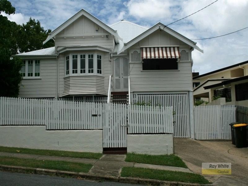 15 Ford Street, Clayfield QLD 4011