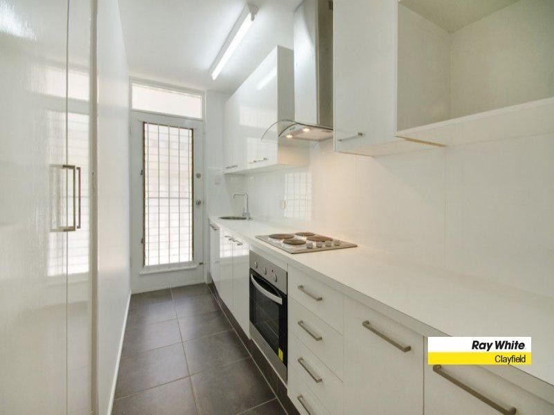 9/6 Riverview Terrace, Hamilton QLD 4007
