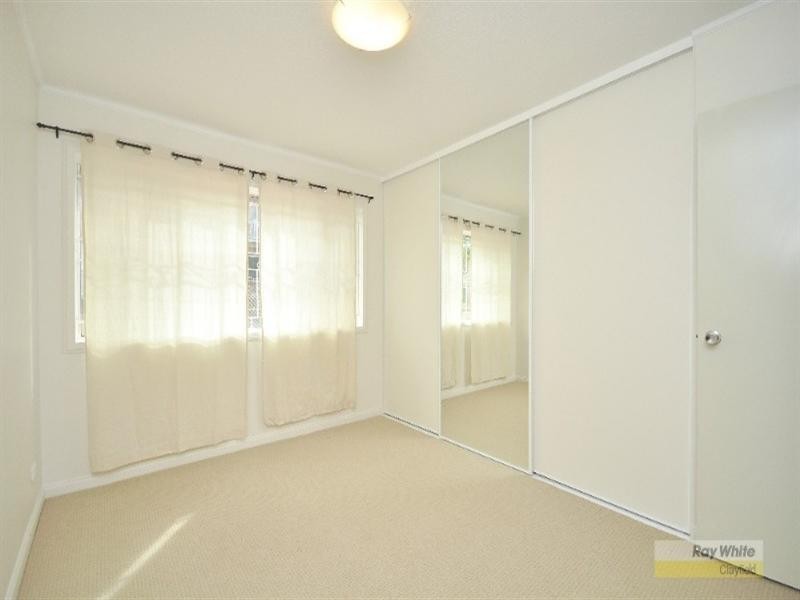 1/28 Little Street, Albion QLD 4010