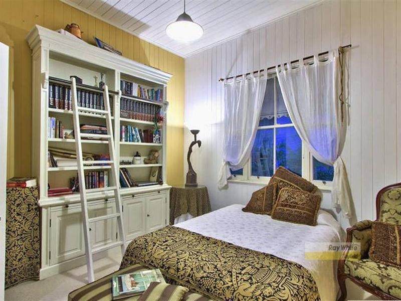 19 Ruby Street, Newmarket QLD 4051