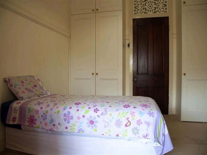 23 Balowrie Street, Hamilton QLD 4007