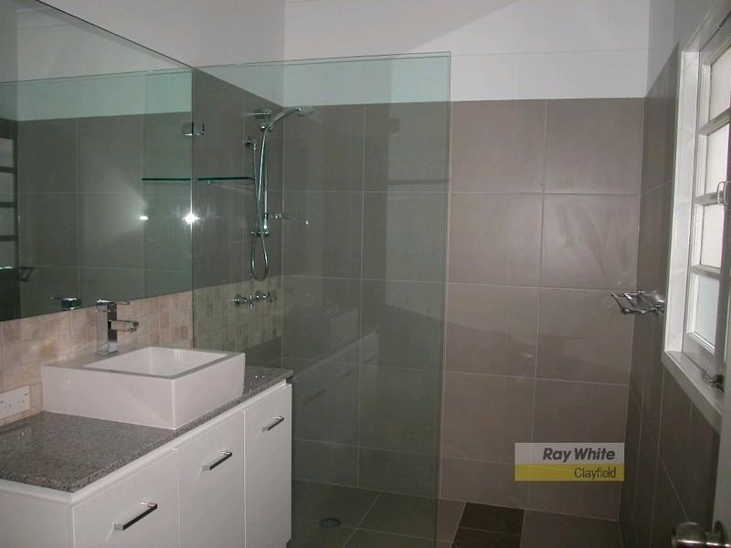 77 Oates Parade, Northgate QLD 4013