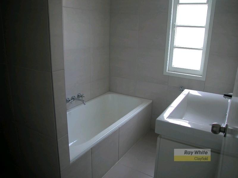 77 Oates Parade, Northgate QLD 4013