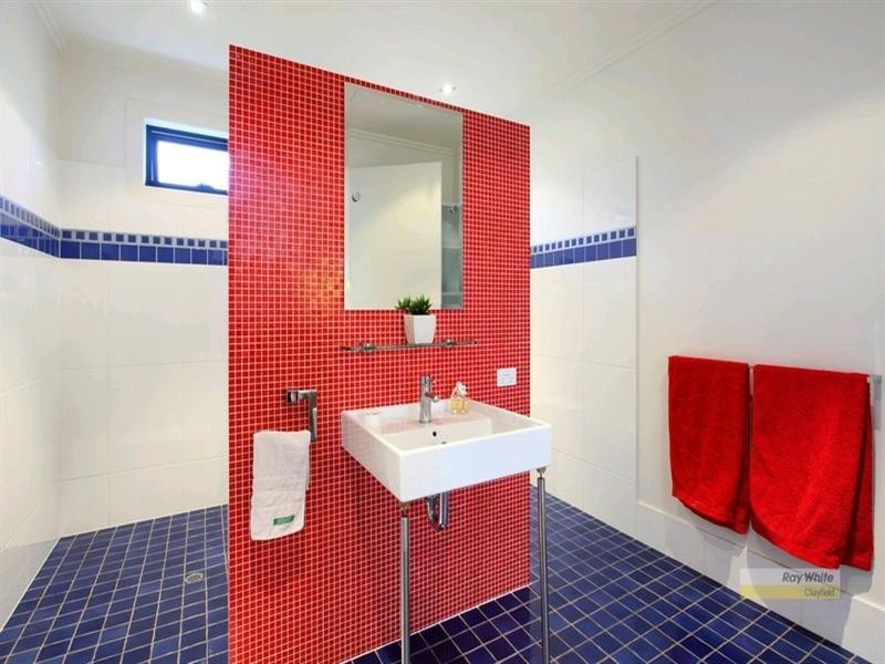 125 Crosby Road, Hamilton QLD 4007