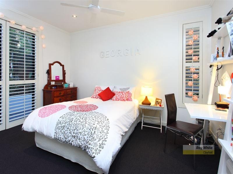 125 Crosby Road, Hamilton QLD 4007