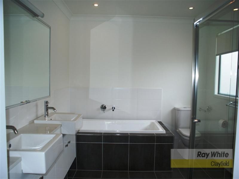 52 Ure Street, Hendra QLD 4011