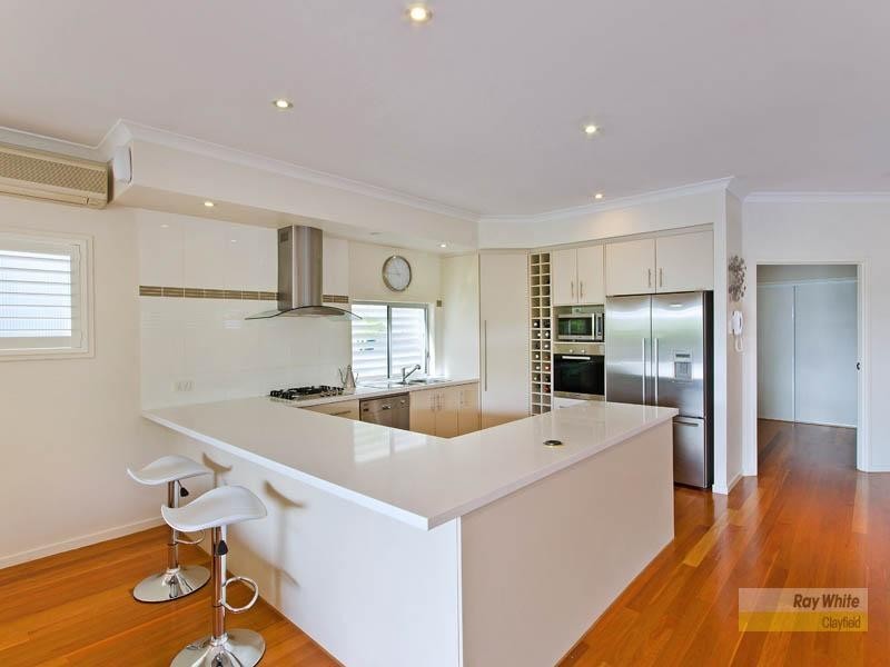 34 Raceview Avenue, Hendra QLD 4011