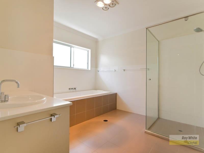 34 Raceview Avenue, Hendra QLD 4011