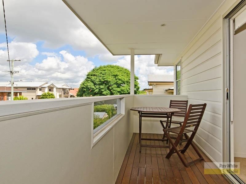 34 Raceview Avenue, Hendra QLD 4011