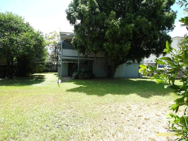 24 Henry Street, Wooloowin QLD 4030