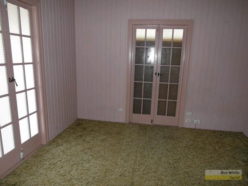 24 Henry Street, Wooloowin QLD 4030