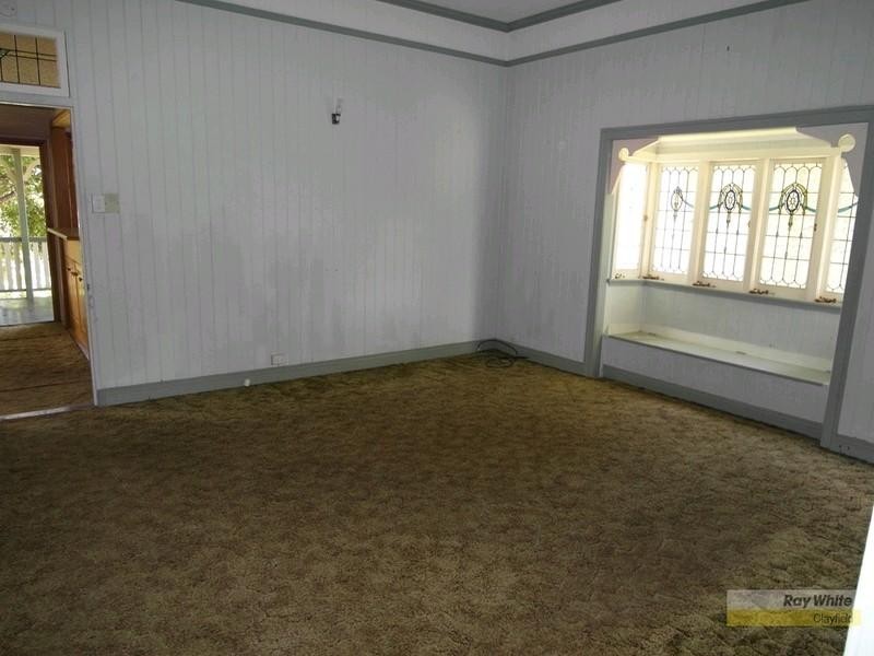 24 Henry Street, Wooloowin QLD 4030