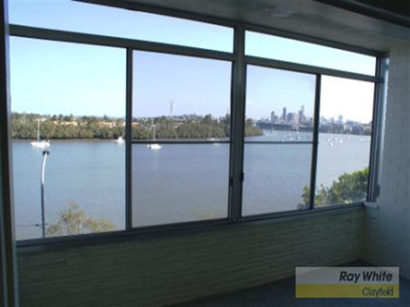 2/61 Hillside Crescent, Hamilton QLD 4007