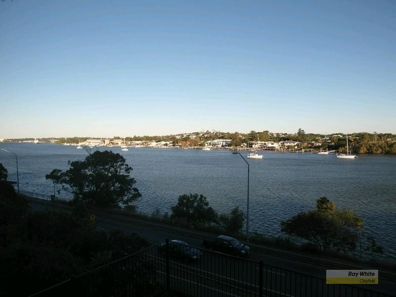 2/61 Hillside Crescent, Hamilton QLD 4007