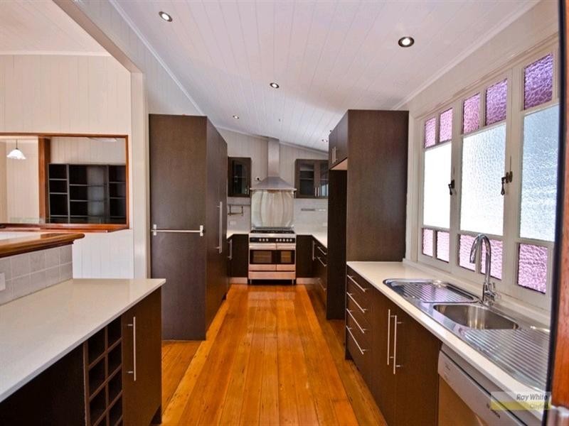 74 Felix Street, Wooloowin QLD 4030