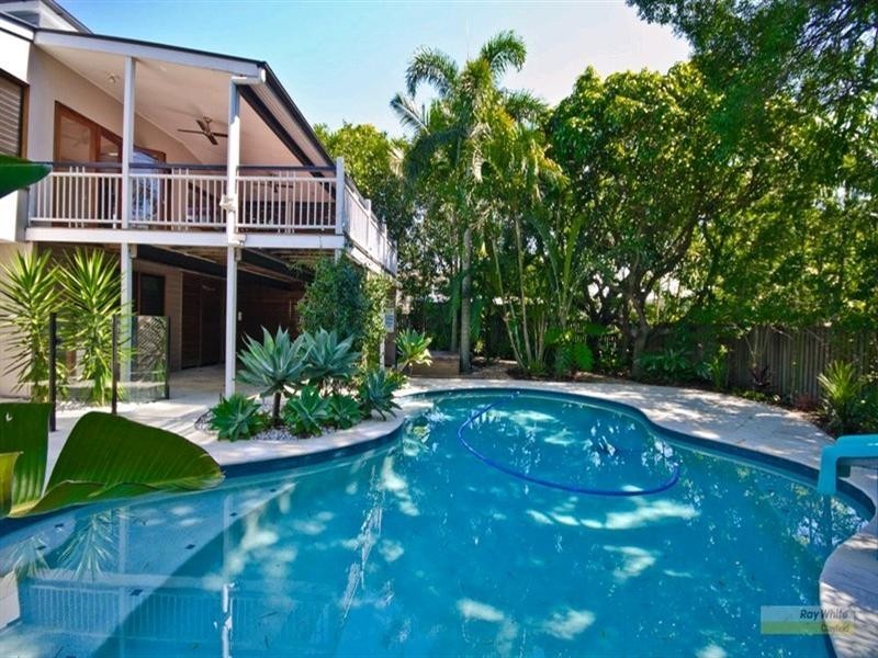 74 Felix Street, Wooloowin QLD 4030