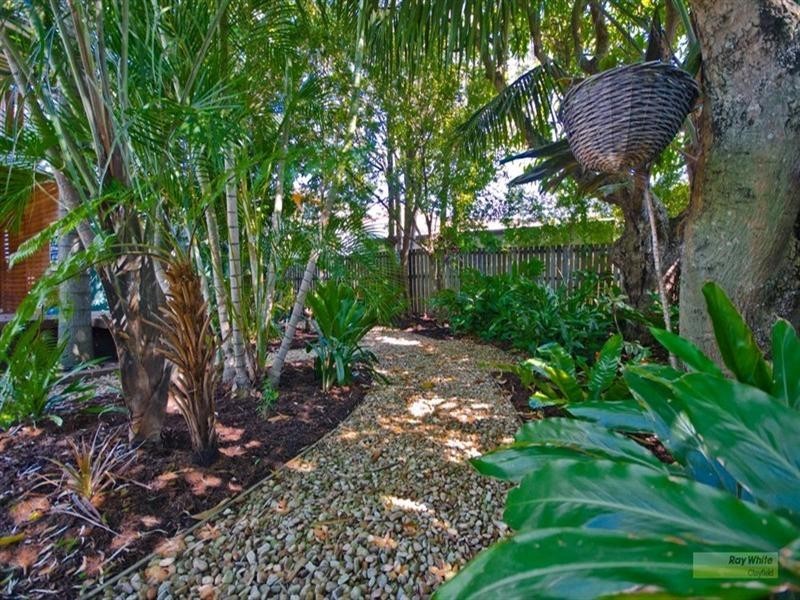 74 Felix Street, Wooloowin QLD 4030