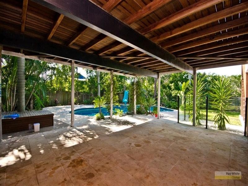 74 Felix Street, Wooloowin QLD 4030