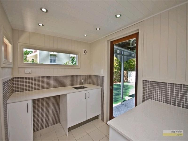 74 Felix Street, Wooloowin QLD 4030