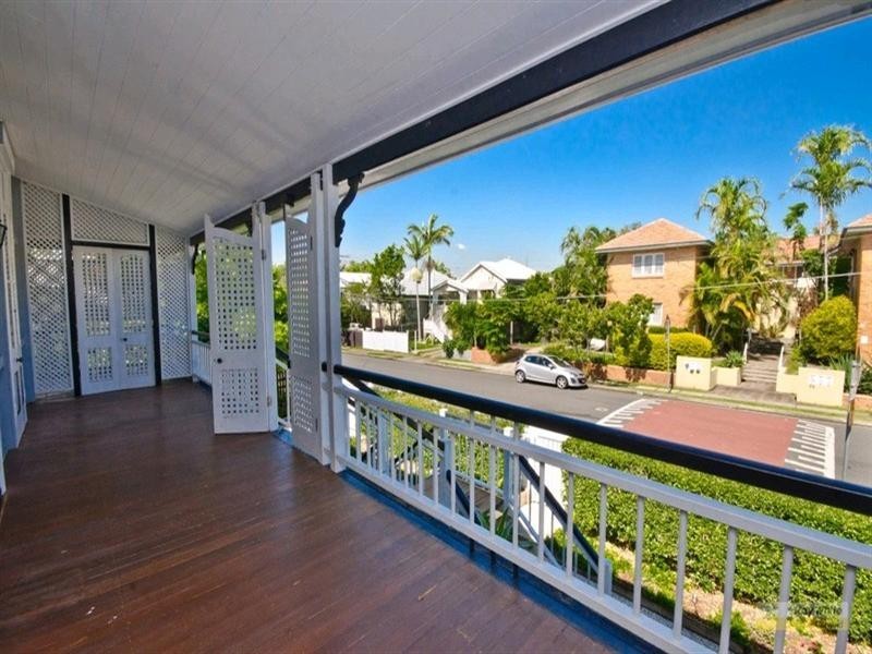 74 Felix Street, Wooloowin QLD 4030