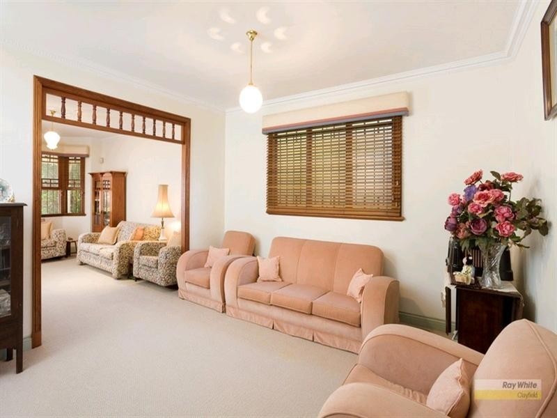 26 Henry Street, Wooloowin QLD 4030