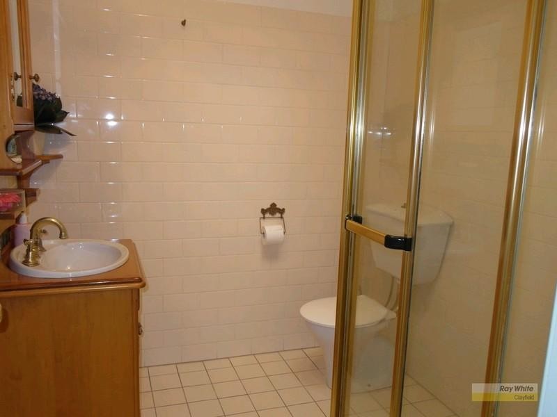 26 Henry Street, Wooloowin QLD 4030