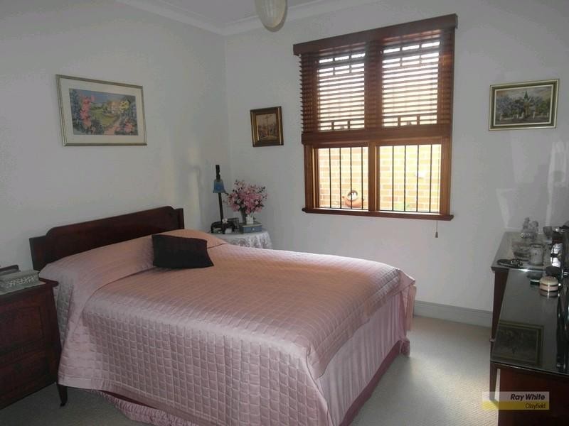 26 Henry Street, Wooloowin QLD 4030