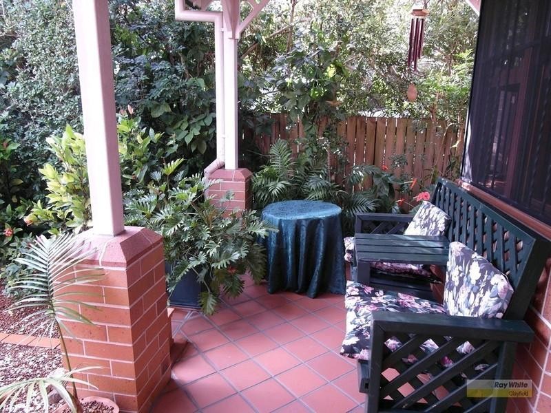 26 Henry Street, Wooloowin QLD 4030