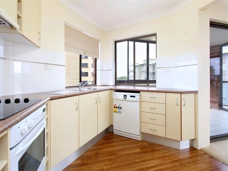 9/18 Victoria Parade, Clayfield QLD 4011