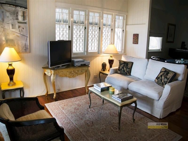 8 Upper Lancaster Road, Ascot QLD 4007