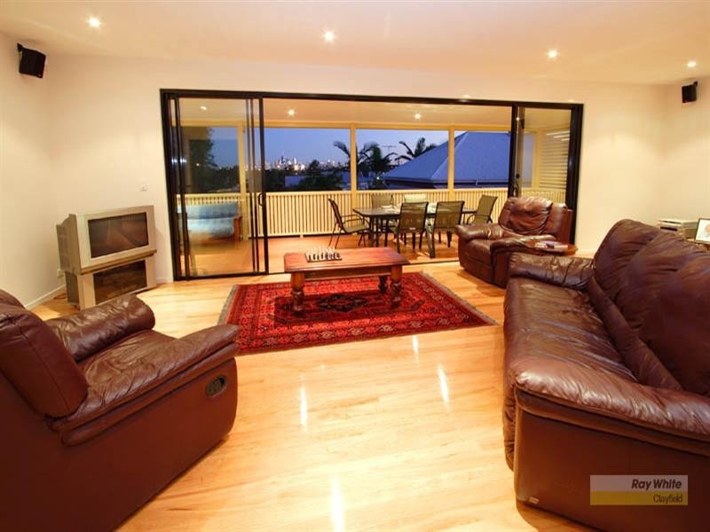 5 Marne Road, Albion QLD 4010