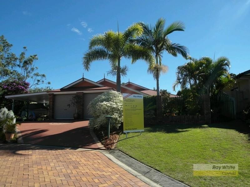 12 Ironwood Court, Arana Hills QLD 4054