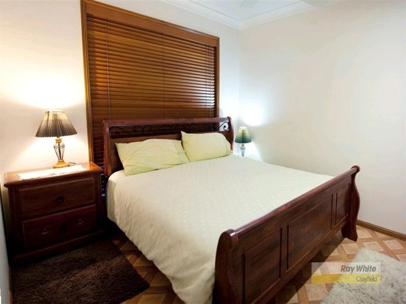 12 Ironwood Court, Arana Hills QLD 4054