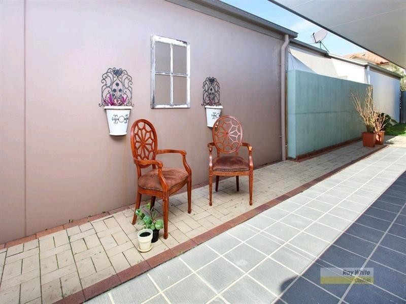 2/80 McIntyre Street, Hendra QLD 4011