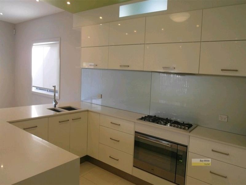 38 School Street, Hendra QLD 4011