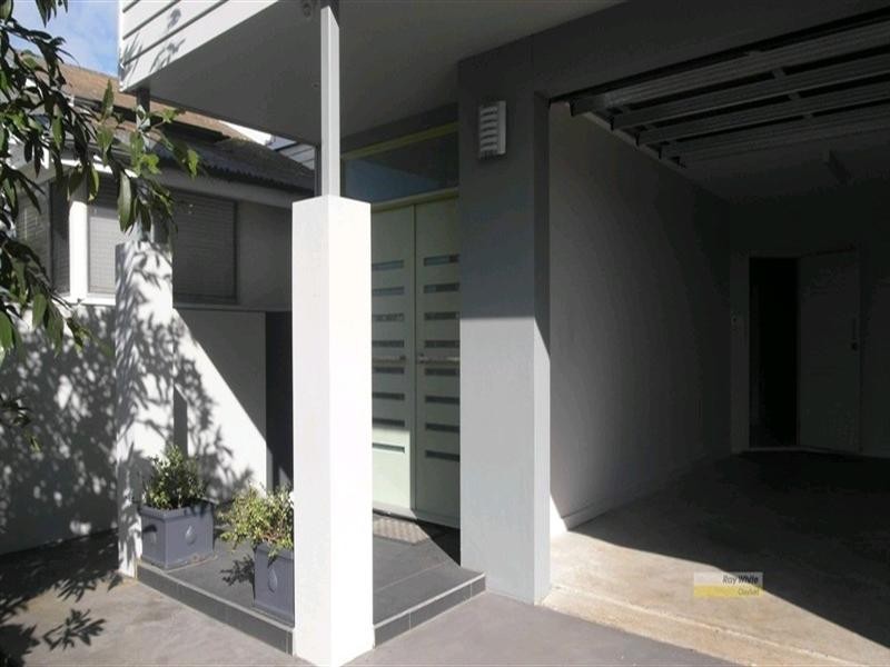 38 School Street, Hendra QLD 4011