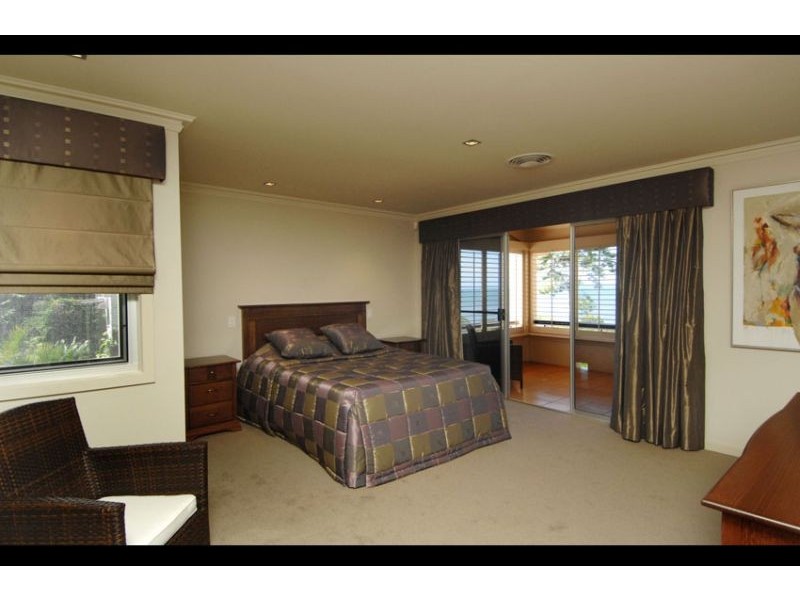 11 Outlook Parade, Ormiston QLD 4160