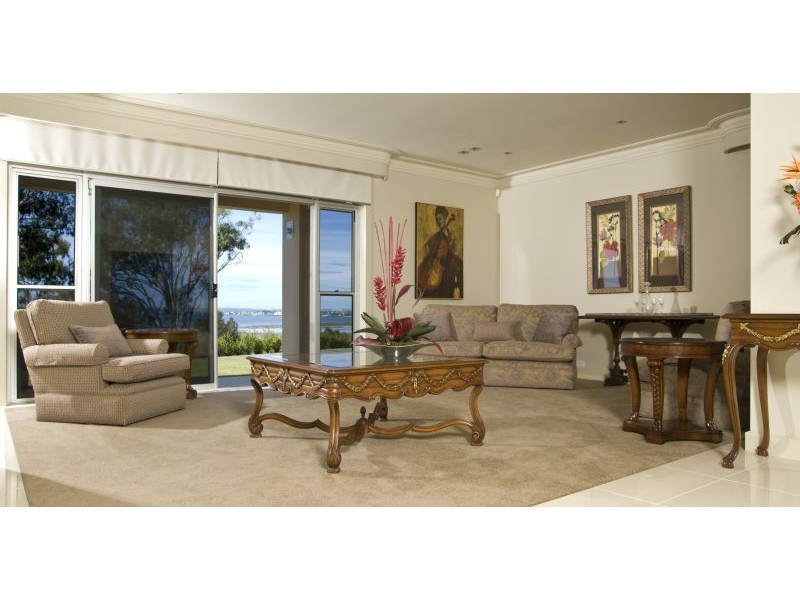 11 Outlook Parade, Ormiston QLD 4160